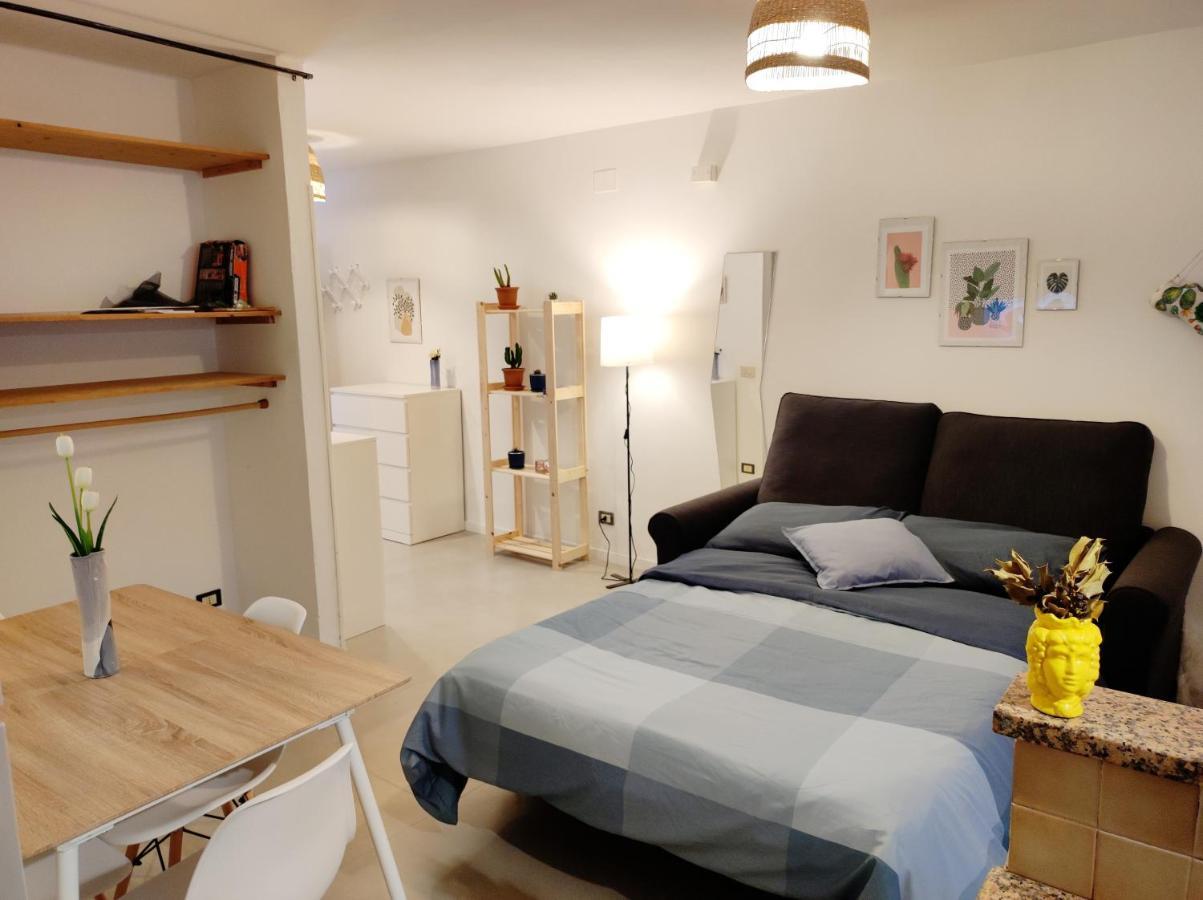 Loft Con Cortiletto - 100 Meters From The Beach Apartment Cefalù Exterior foto